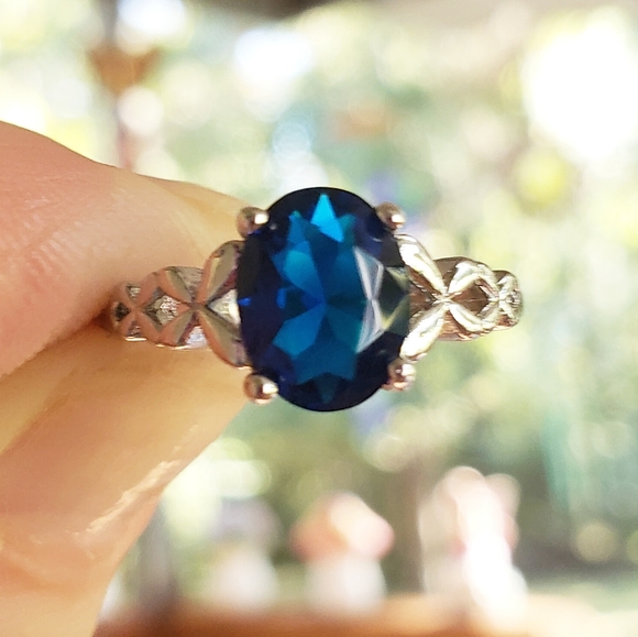 1/2CT BLUE TOURMALINE OVAL BRILLIANT CUT SIMPLE RING - Picture 3 of 12